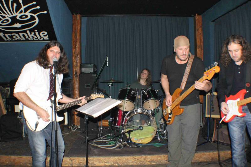 Skupina �alman Brothers Band u Frankieho